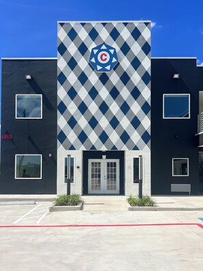 Front of property - Crystal Inn - NorthWest - 290 (Houston)