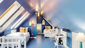 4 bedrooms, iron/ironing board, free WiFi, bed sheets