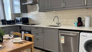 Private kitchen - Beautiful 2 Bed Apartment Cricklewood (London)