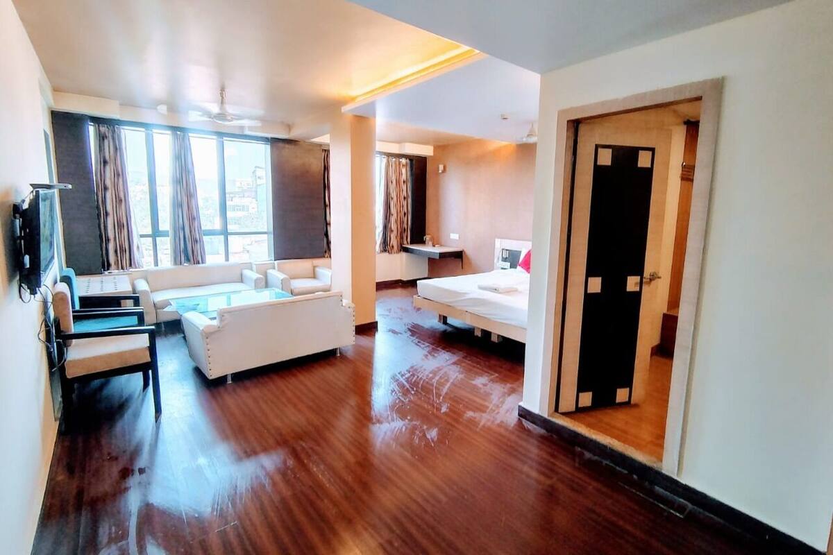 Suite, Balcony, City View | Desk, laptop workspace, free WiFi