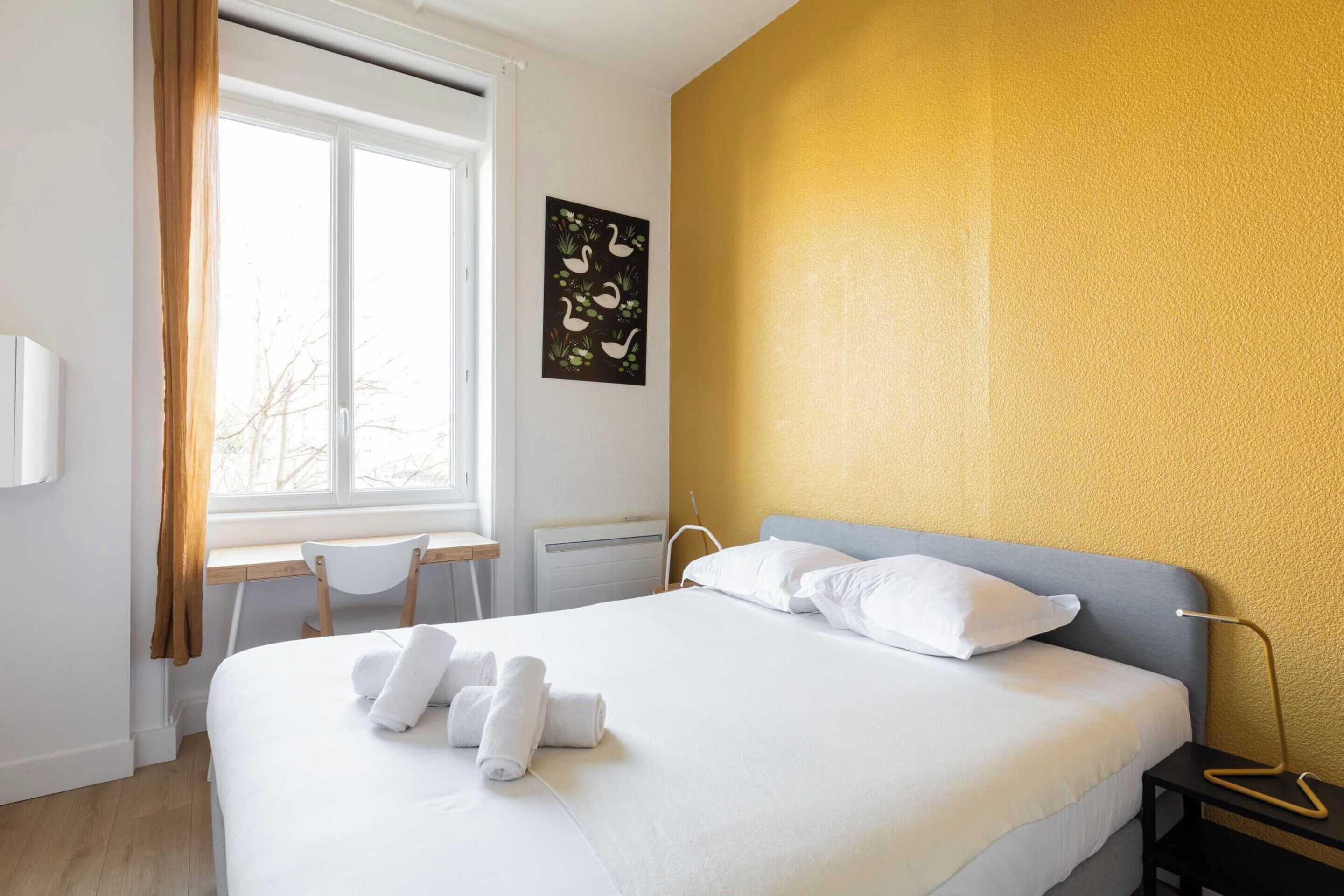 Apartment | 1 bedroom, laptop workspace, iron/ironing board, bed sheets