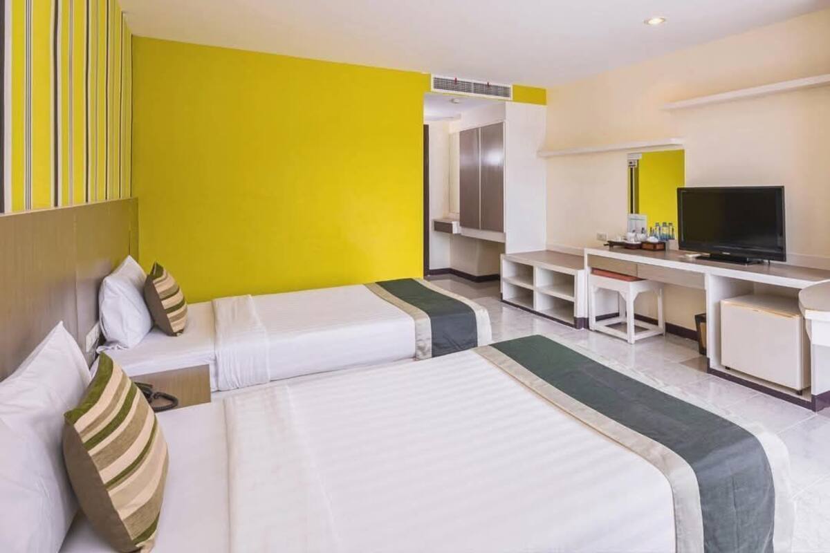 Superior Twin Room, Balcony | In-room safe, desk, laptop workspace, iron/ironing board