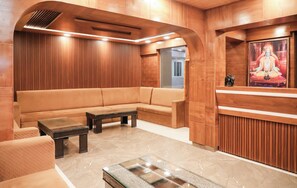 55-inch flat-screen TV with digital channels, printers - ECKO Premier New Yoga (Joshimath)