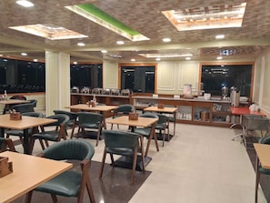 Restaurant - ECKO Premier New Yoga (Joshimath)