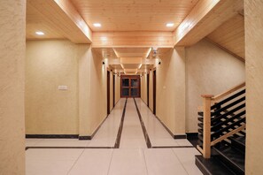 Interior - ECKO Premier New Yoga (Joshimath)