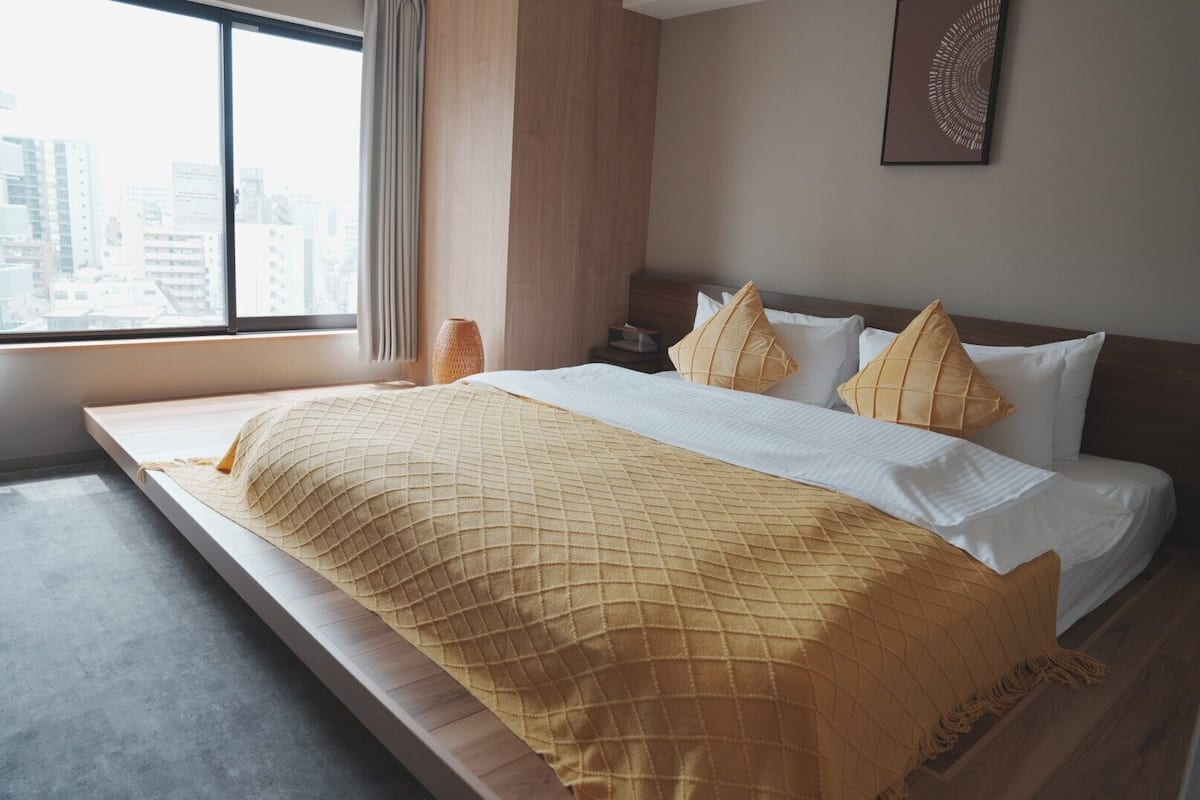Deluxe Twin Room, City View | Desk, blackout drapes, soundproofing, free WiFi