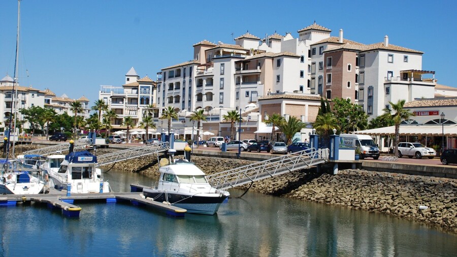 Beachfront Family Comfort Apartment