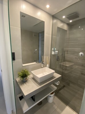 Apartment | Badezimmer