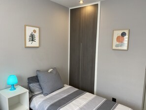 Appartement | 2 chambres, fer et planche Ă repasser