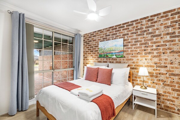 Stayau Cozy 3br Suburban Ingleburn - Sydney