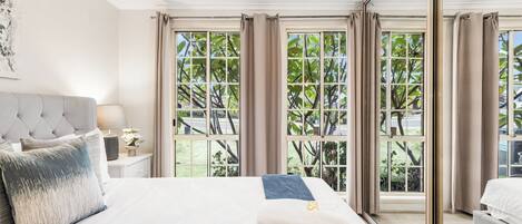 Casa, vistas al jardín | Tabla de planchar con plancha y wifi gratis