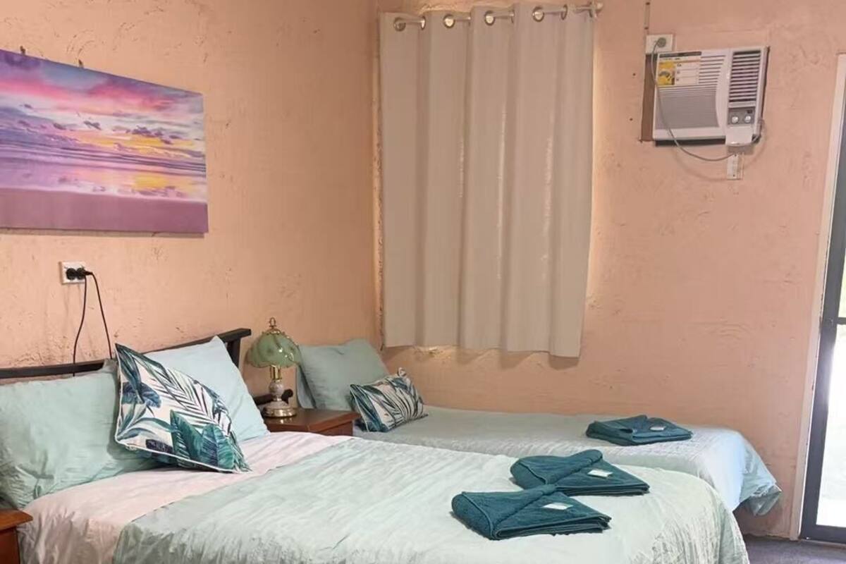 Kamar Triple