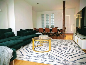 Smart-TV, Tischfußball