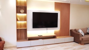 Premium Apartment, 3 Bedrooms | Living area