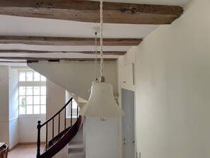 Interior - La Maison de Garde (Saint-Martin-des-Champs)