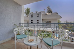 Huvila, parveke, kaupunkinäköala | Parveke