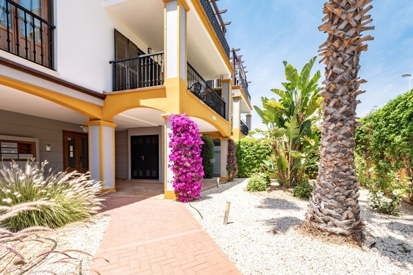 Apartment | Exterior