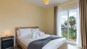 3 bedrooms, iron/ironing board