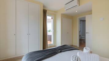 House | 3 bedrooms, iron/ironing board