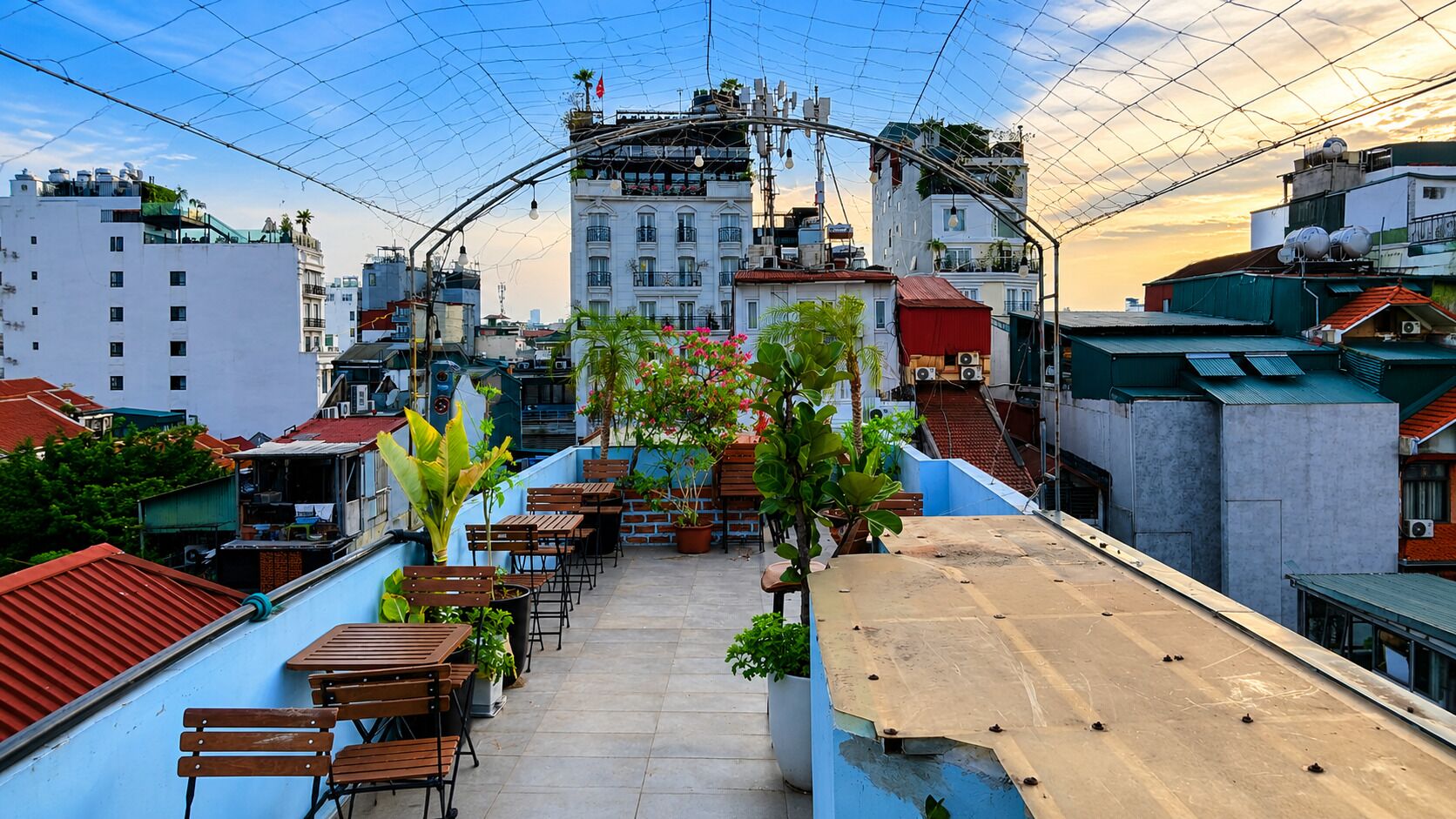 Shared Dormitory, Mixed Dorm (6 Beds) | Terrace/patio