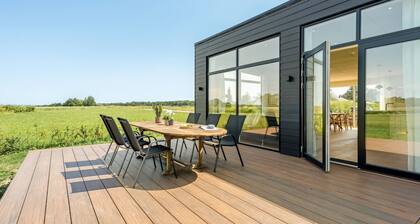 "Milena" - 1.5km from the sea by Interhome