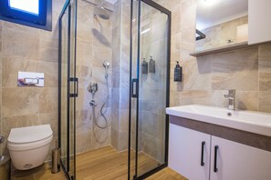 Hair dryer, towels, soap, shampoo - MERCAN EXCLUSİVE (Fethiye)