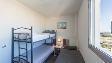 Apartment | 2 bedrooms, iron/ironing board