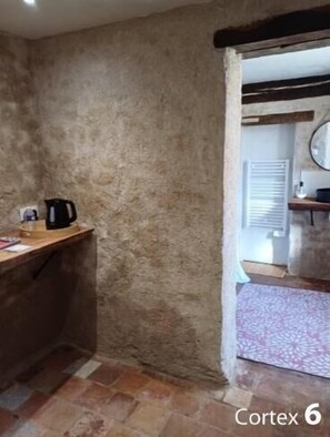 1 dormitorio y ropa de cama