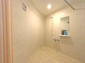 Kamar Double | Shower kamar mandi