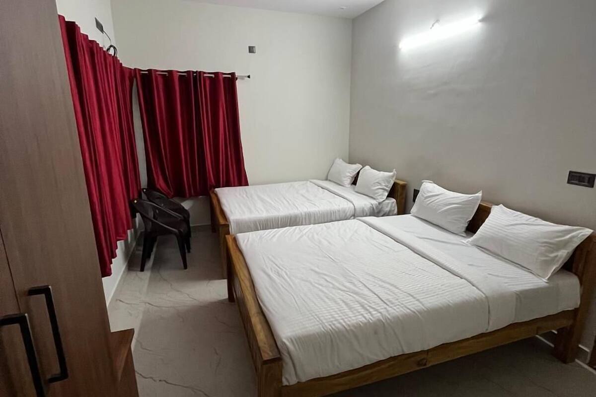 Deluxe Double Room, Balcony, City View
