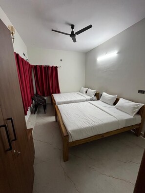 Deluxe Double Room, Balcony, City View