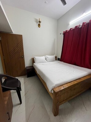 Deluxe Double Room, Balcony, City View