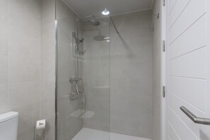 Apartment | Bathroom