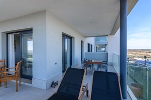 Leilighet | Utendørsservering