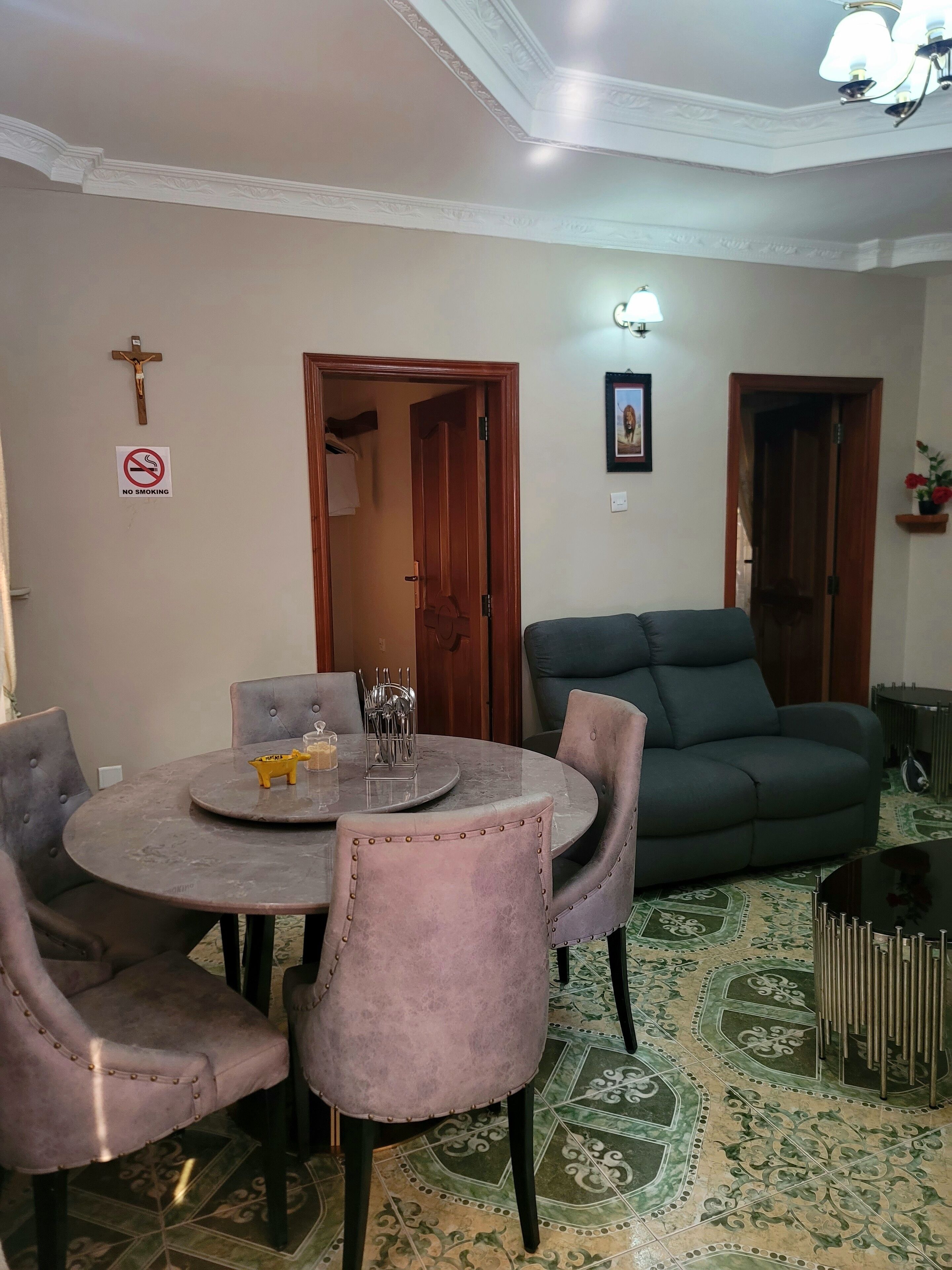 Deluxe Apartment | Living area