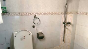 Deluxe Apartment | Bilik Mandi