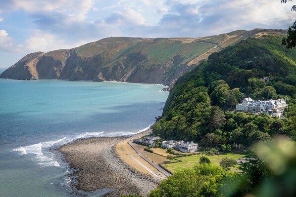 Beach - Habour Terrace East (Lynmouth)