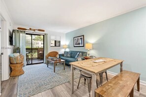 Smart TV - Beach View - 1st Floor - King Bed - 3 Pools - Tennis (Hilton Head Island)