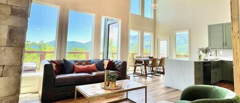 Smart-TV, Kamin, Videospiele