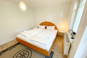 Unclassified image, 5 of 22, button