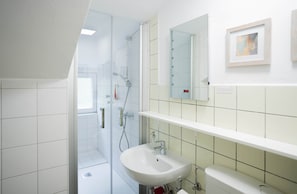 Towels, toilet paper