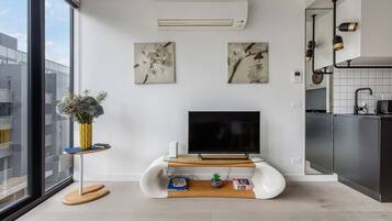 TV