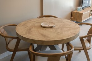 Apartment | Dining