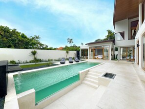 Pool - Fantastic The Aurum Villa in beautiful Bali (Bali)