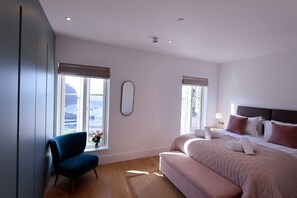 3 makuuhuonetta, silitysrauta/-lauta, Wi-Fi, vuodevaatteet