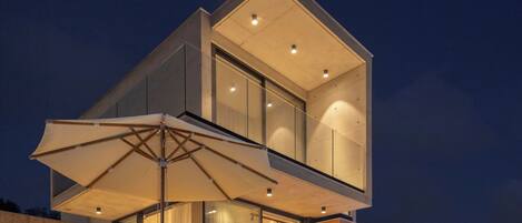 Villa Deluxe, 2 camere da letto, piscina privata, vista mare | Tende oscuranti, insonorizzazione, ferro/asse da stiro, Wi-Fi gratuito