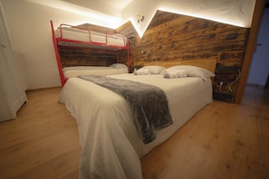 1 chambre, Wi-Fi gratuit, draps fournis