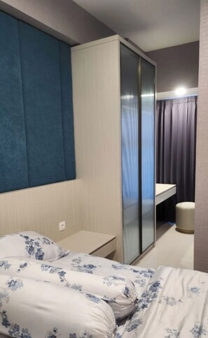 Luxury Apartment, 2 Bedrooms, Balcony, Pool View