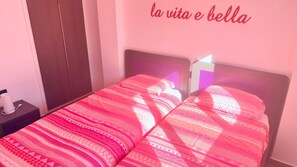 アパートメント | 2 室のベッドルーム、アイロン / アイロン台