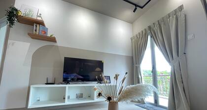 Tiara Desaru C202 by UCoMe HomeStay